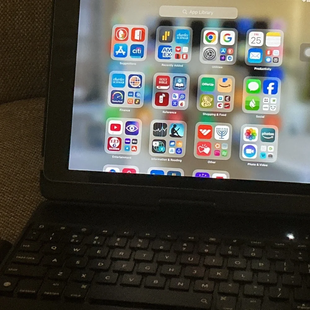 APPLE IPAD 6th GENERATION TOUCH SCREEN